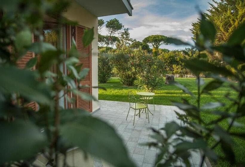 Семейный Номер Вид на Сад, Arli Hotel Hideaway Punta Ala   Adults Only