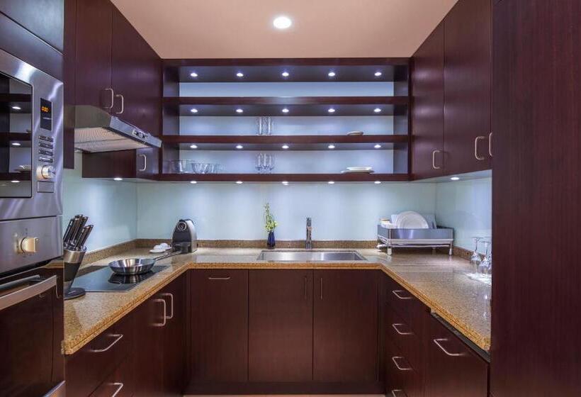 带城市景观带一个卧室的公寓, City Centre Rotana Doha