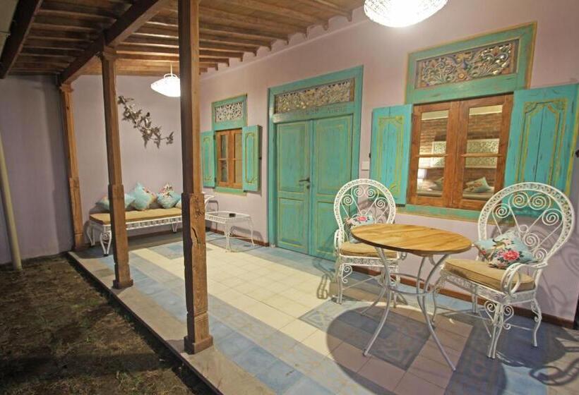 غرفة قياسية مطلّة علي الحديقة, Mojo Resort