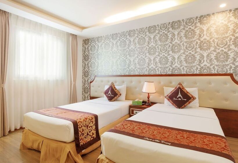 اتاق لوکس با چشم‌انداز دریا, Paris Hotel & Apartment Nha Trang
