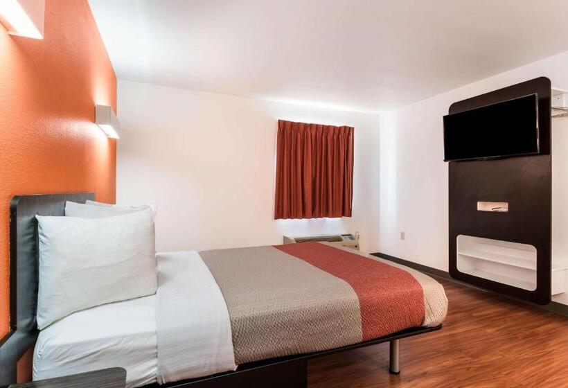 장애인을 위한 스탠다드 룸, Motel 6 Wilkes Barre Arena