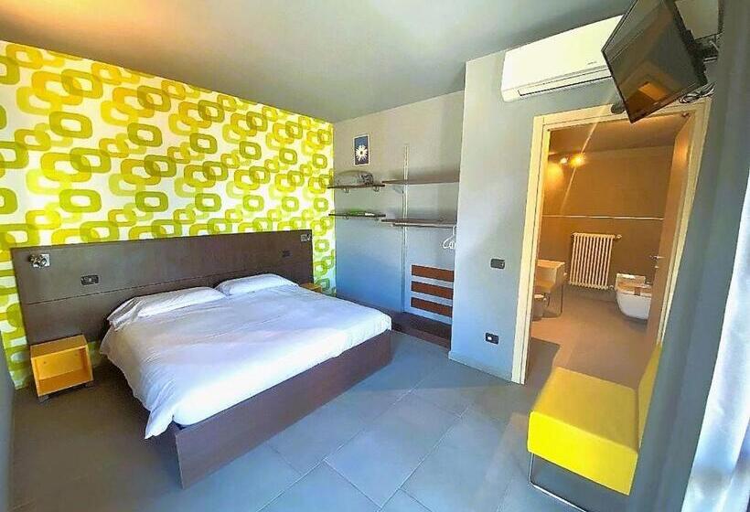 Номер Deluxe Вид на Озеро, Vela Di Soleville Camere Con E Senza Vista Lago Con Ristorante & Pizzeria