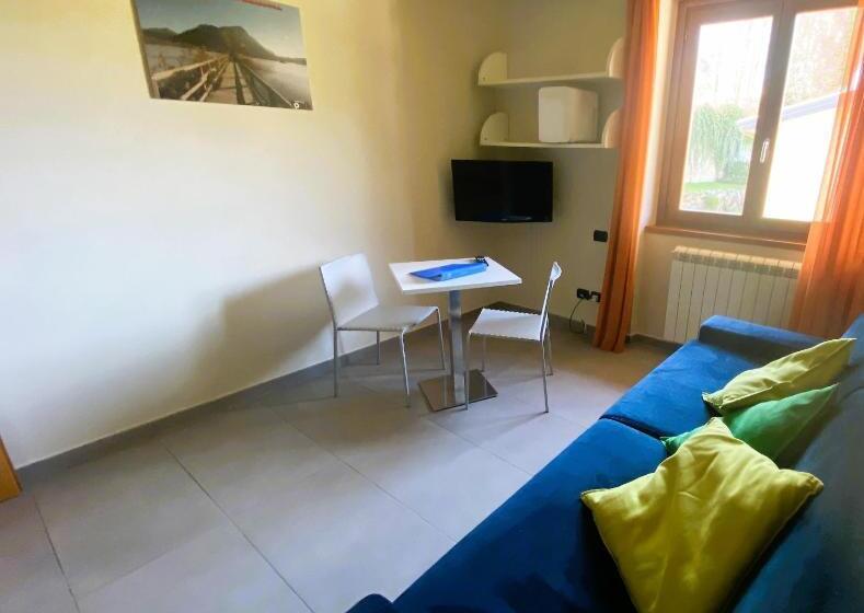 Номер Superior, Vela Di Soleville Camere Con E Senza Vista Lago Con Ristorante & Pizzeria