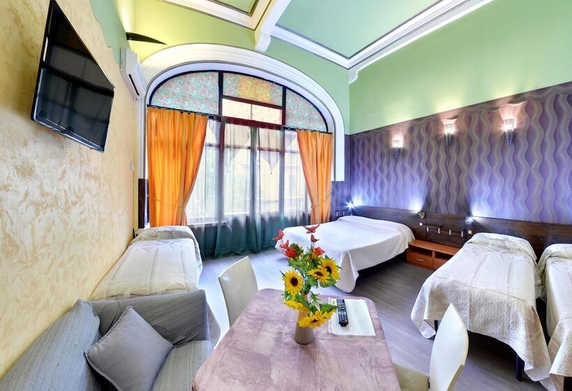 اتاق خانوادگی, Hostel Agata