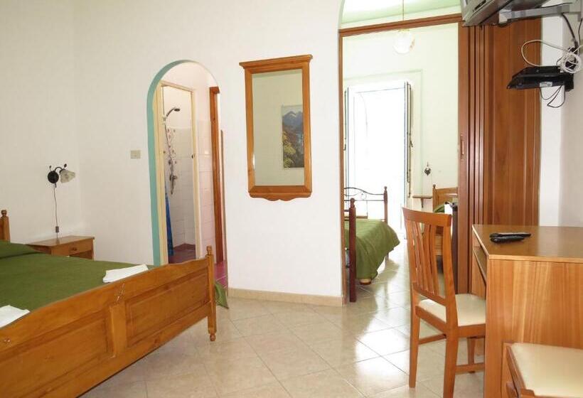 Трехместный Номер Deluxe, Casa Vittorio