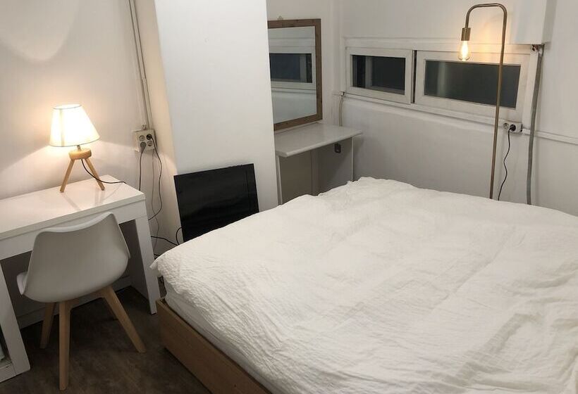 Номер Стандарт, Hostel Metro