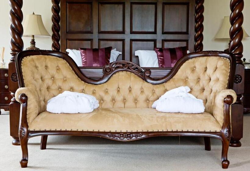 Номер Deluxe, Manor By The Lake