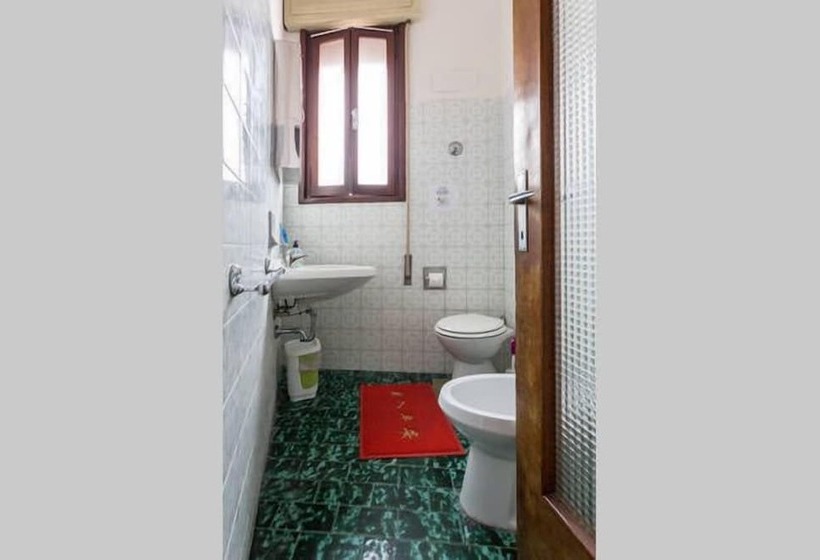 Standard Triple Room, Venice Bangla Guest House