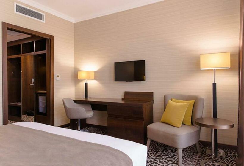اتاق لوکس با تخت بزرگ, Holiday Inn Aktau, An Ihg