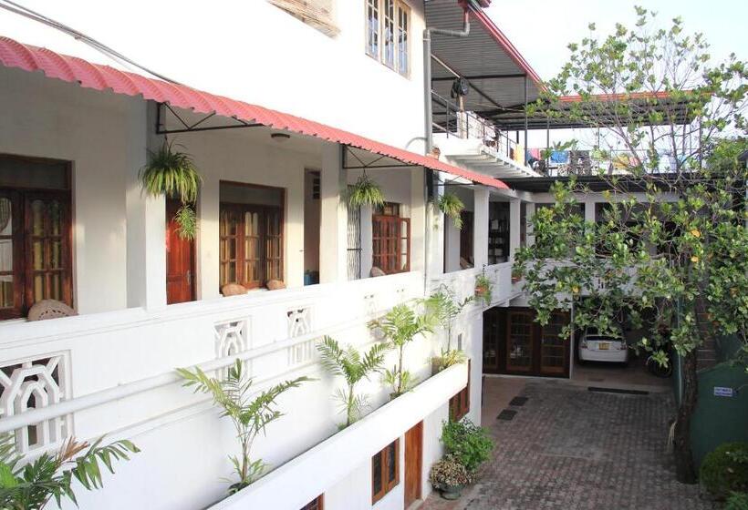 Номер Deluxe, Shanith Guesthouse Negombo