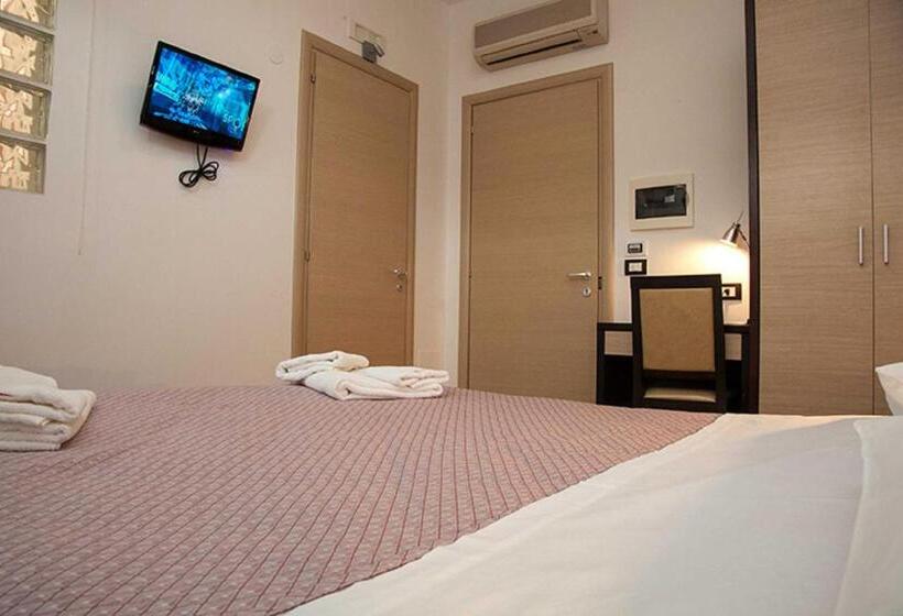 Quarto Estandar, Albergo Perseo
