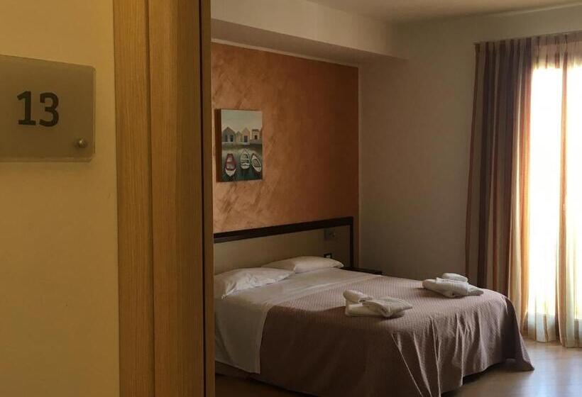 Трехместный Номер Superior, Albergo Perseo
