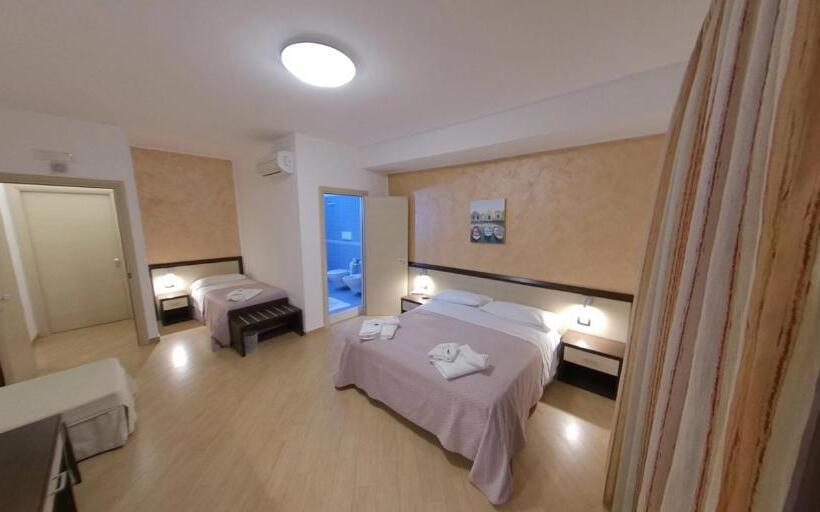 Quarto Triplo Superior, Albergo Perseo