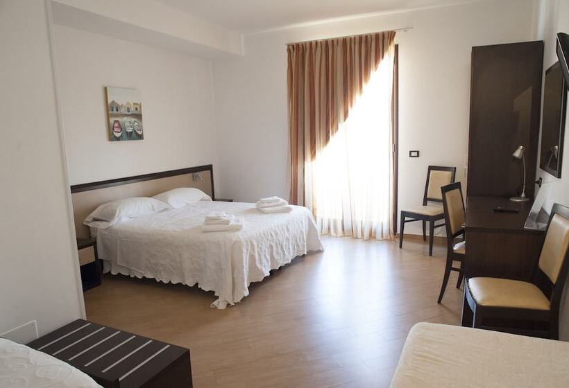 Трехместный Номер Superior, Albergo Perseo