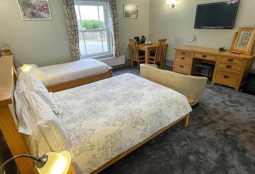 Номер Стандарт Адаптированный для Инвалидов, Wildercombe House
