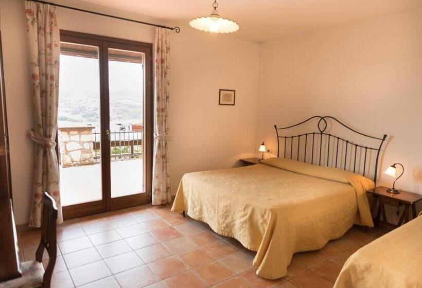 Апартаменты 1 Спальня Вид на Бассейн, Agriturismo La Vecchia Fattoria