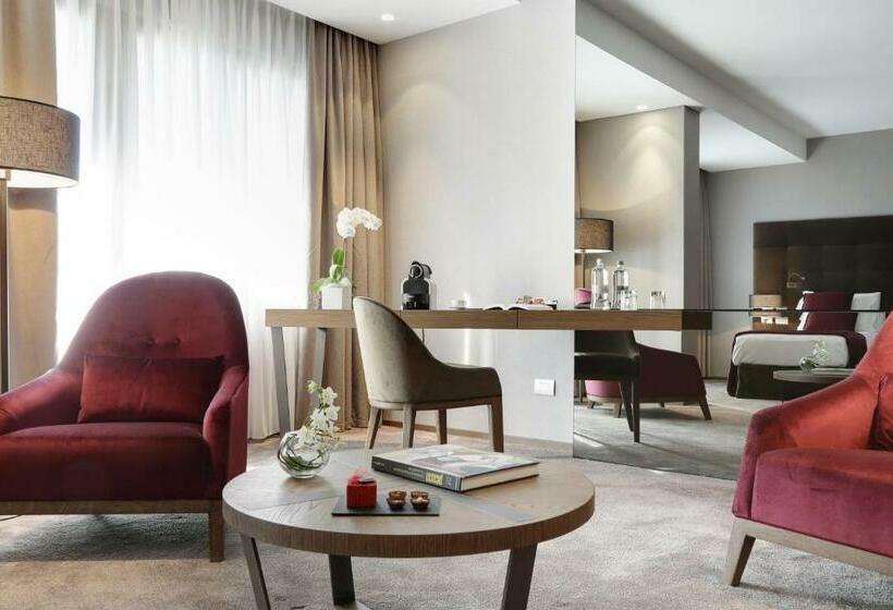 レイクビュースタンダードルーム, Grand Hotel Campione