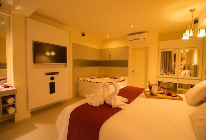 스위트, Awqa Classic Hotell