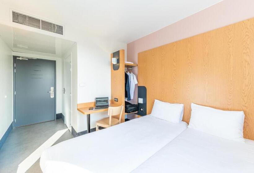 Номер Стандарт, B&b Hotel Lieusaint Carré Sénart