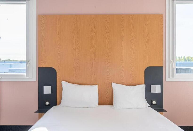 Четырехместный Номер Стандарт, B&b Hotel Lieusaint Carré Sénart