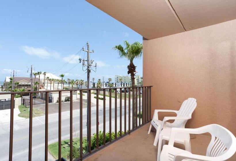 Апартаменты 2 Спальни Вид на Море, Beachview