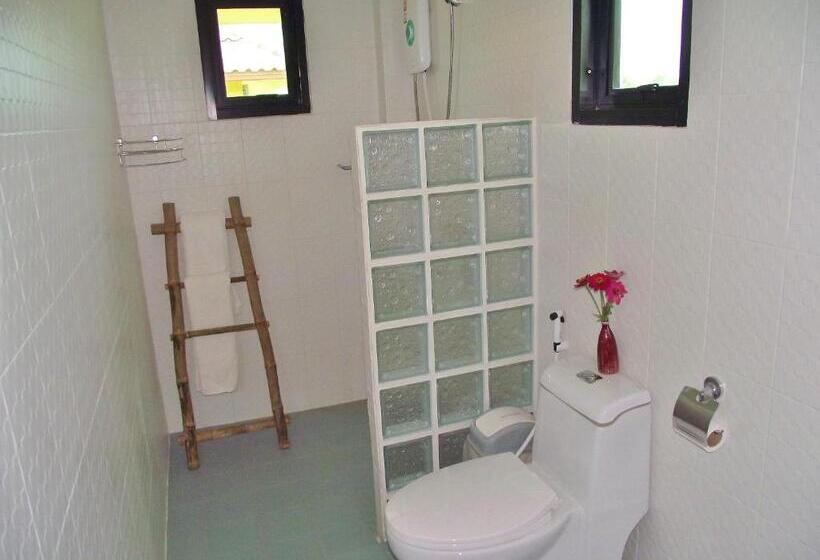 بانگلوی استاندارد 2 خوابه, Country Retreat