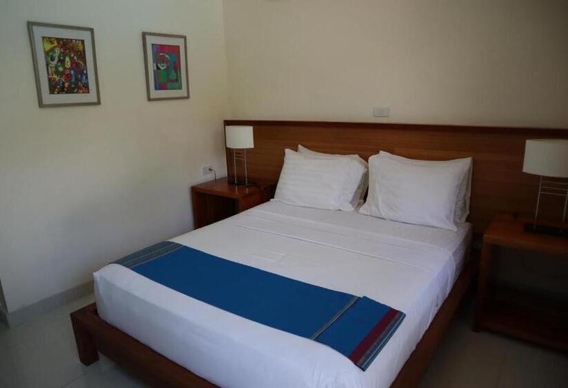 デラックスルーム, Domicilio Lorenzo