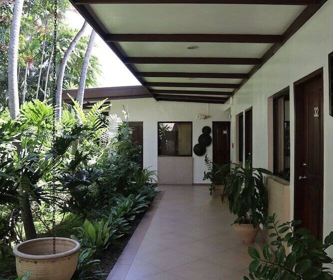 ガーデンビュースーペリアールーム, Domicilio Lorenzo