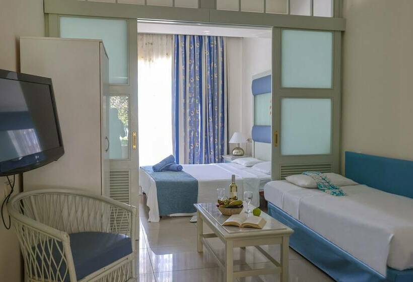 Quarto Familiar Vista Montanha, Mare Blue