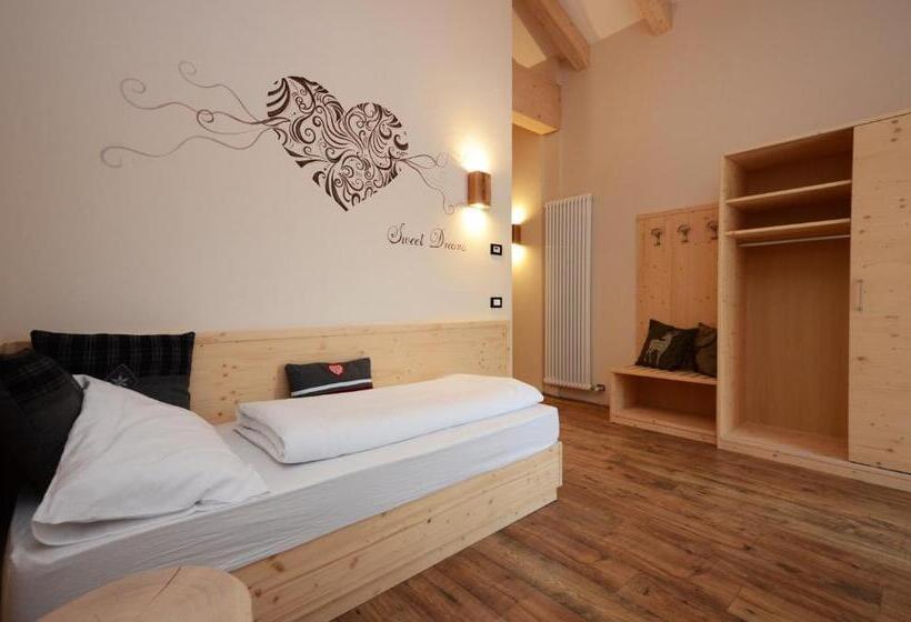 标准三人间, Park Hotel Avisio