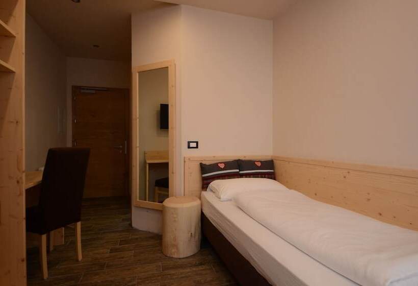 四人标准间, Park Hotel Avisio
