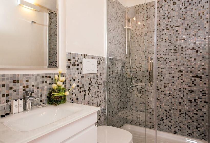חדר דלוקס עם מרפסת, Palazzo De Cupis  Suites And View