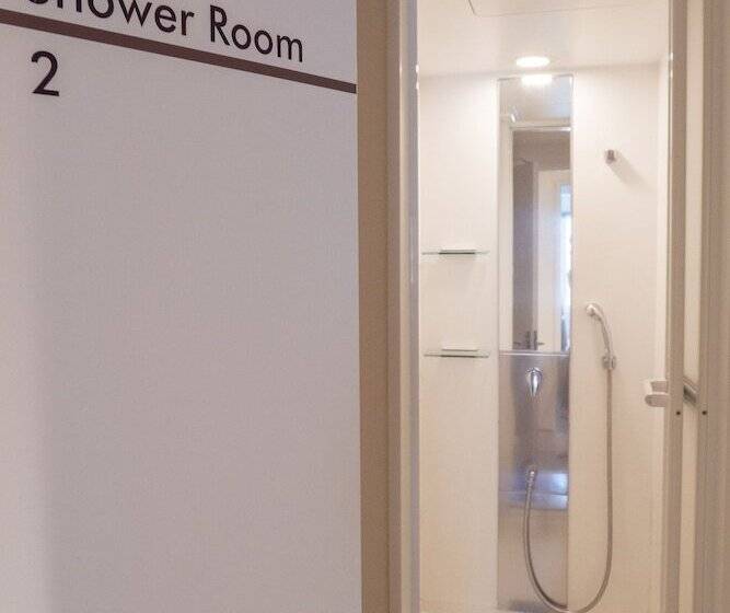 سرير فى غرفة مشتركه, The Stay Sapporo