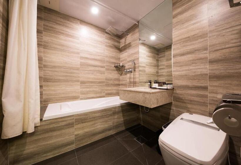 Номер Deluxe, Busan Business