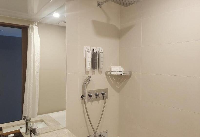 Номер Стандарт, Busan Business