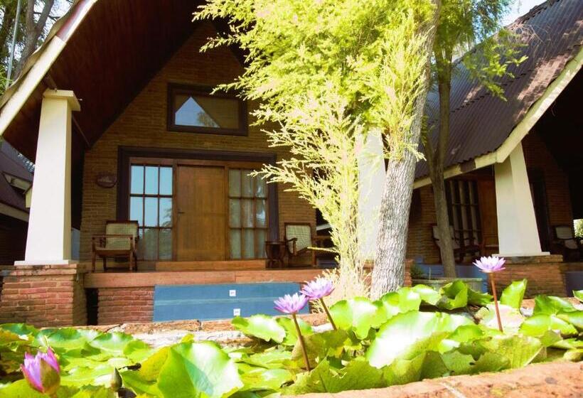 کلبه ییلاقی, Avasta Resort