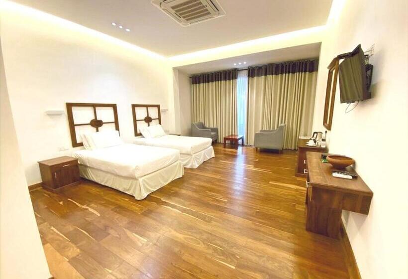 اتاق لوکس, Avasta Resort
