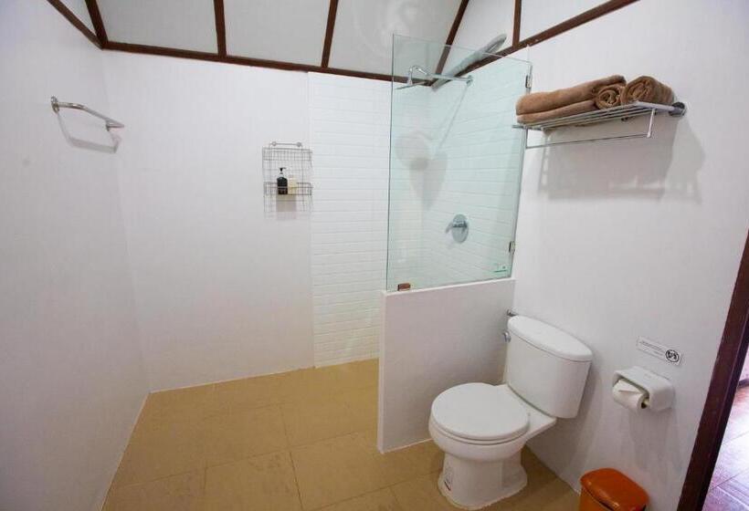 Хижина, Coral View Resort
