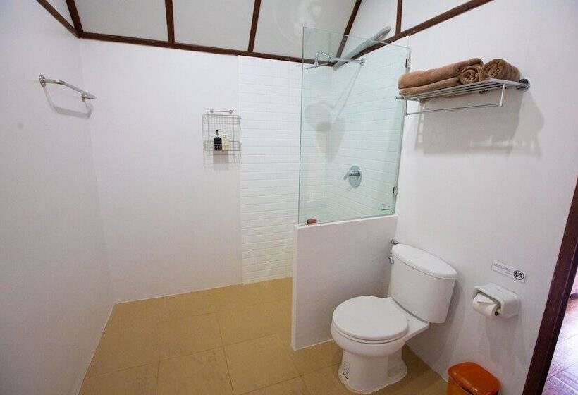 Хижина, Coral View Resort