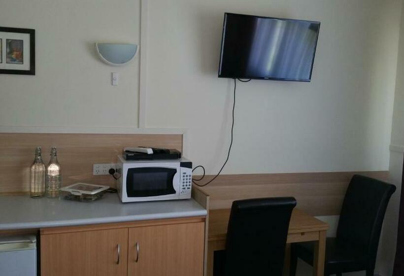 デラックスルーム, Kaniva Midway Motel