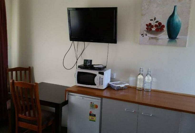 이코노미 룸, Kaniva Midway Motel