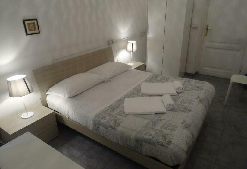 اتاق استاندارد با سرویس بهداشتی مشترک, Guesthouse La Briosa Nicole