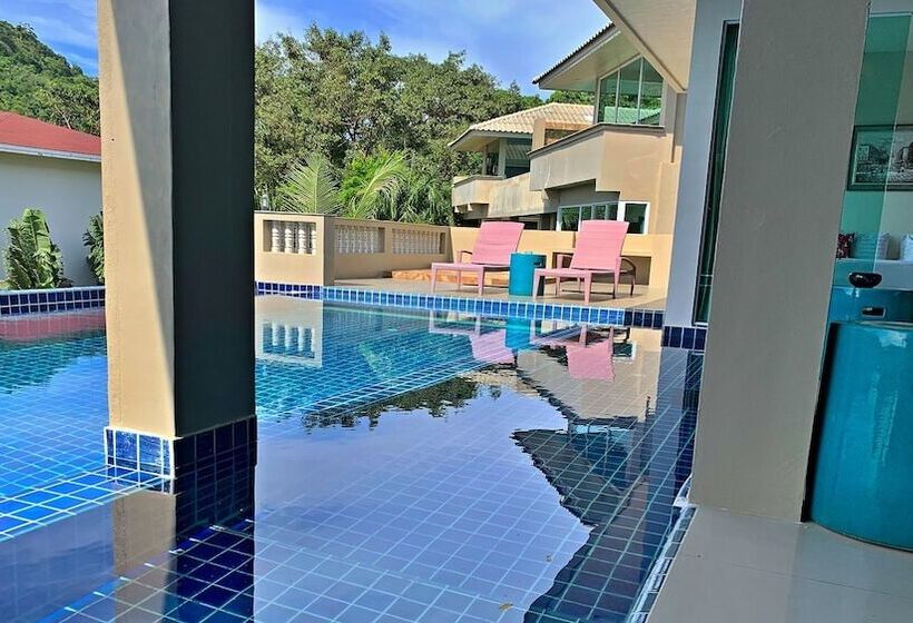 침실 4개 빌라, Grand Bleu Ocean View Pool Suite