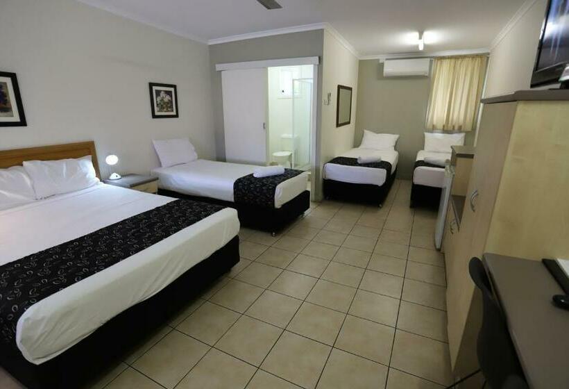 Семейный Номер, Tropic Coast Motel