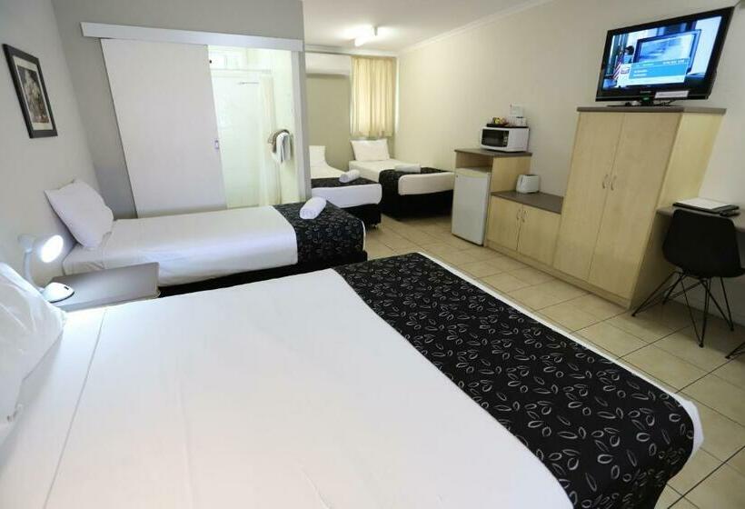 Семейный Номер, Tropic Coast Motel