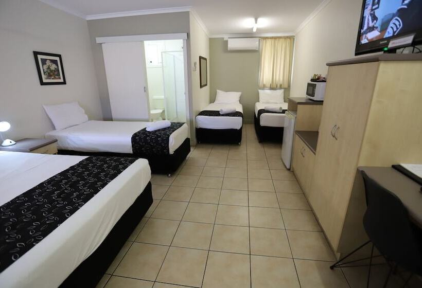 Семейный Номер, Tropic Coast Motel