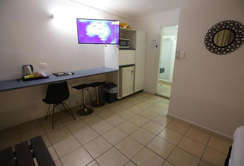 Номер Стандарт Трехместный, Tropic Coast Motel