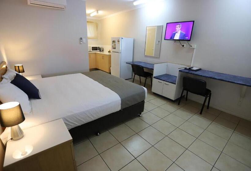 Студия Deluxe, Tropic Coast Motel