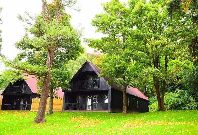 Дом 4 Спальни, Inglewood House And Spa