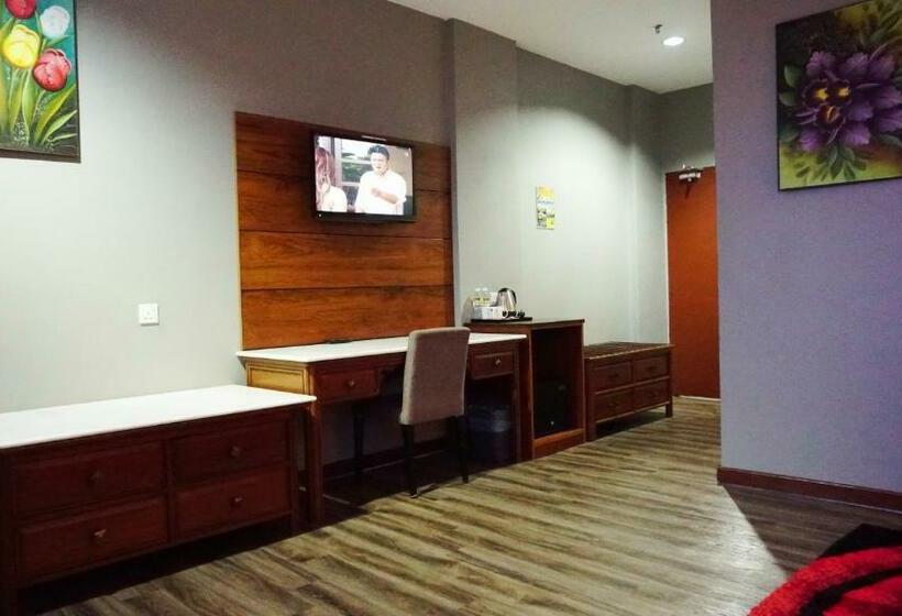 اتاق لوکس, Langgura Baron Resort